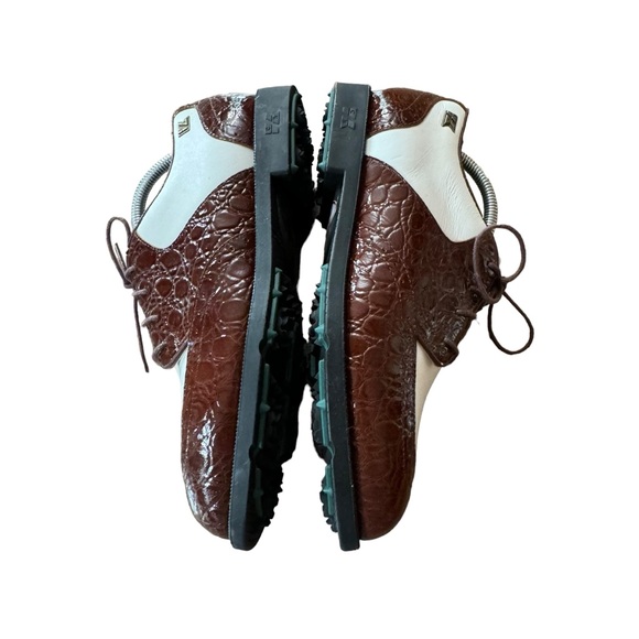 *Women’s Cutter and Buck 7.5 Brown/White Leather (Upper & Lining) Golf Shoes - Picture 10 of 15